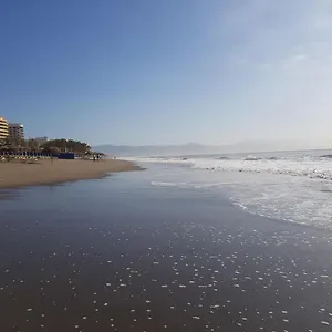 lujoso-duplex-en-la-playa-con-vistas-al-mar.es-andalucia.com/